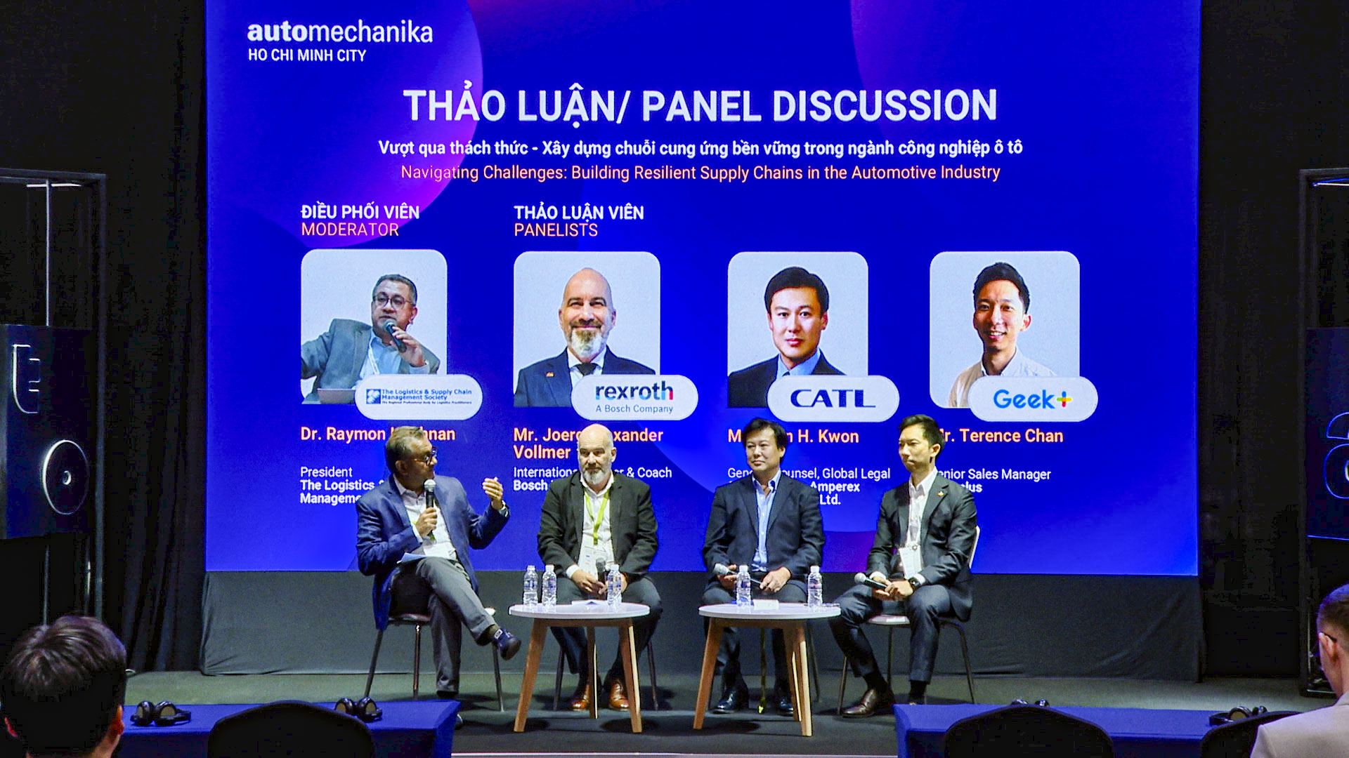 065_075200_06_52_04Still061_1